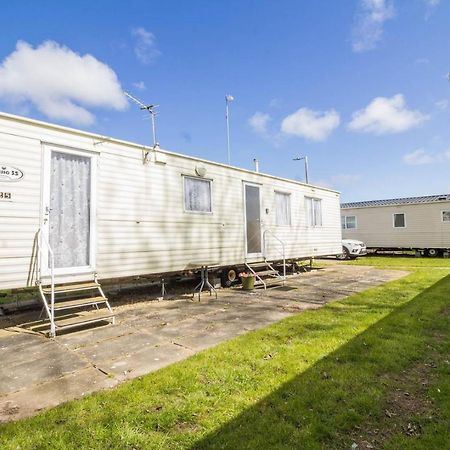 Great 8 Berth Caravan For Hire At Southview Holiday Park In Skegness Ref 33025E 外观 照片
