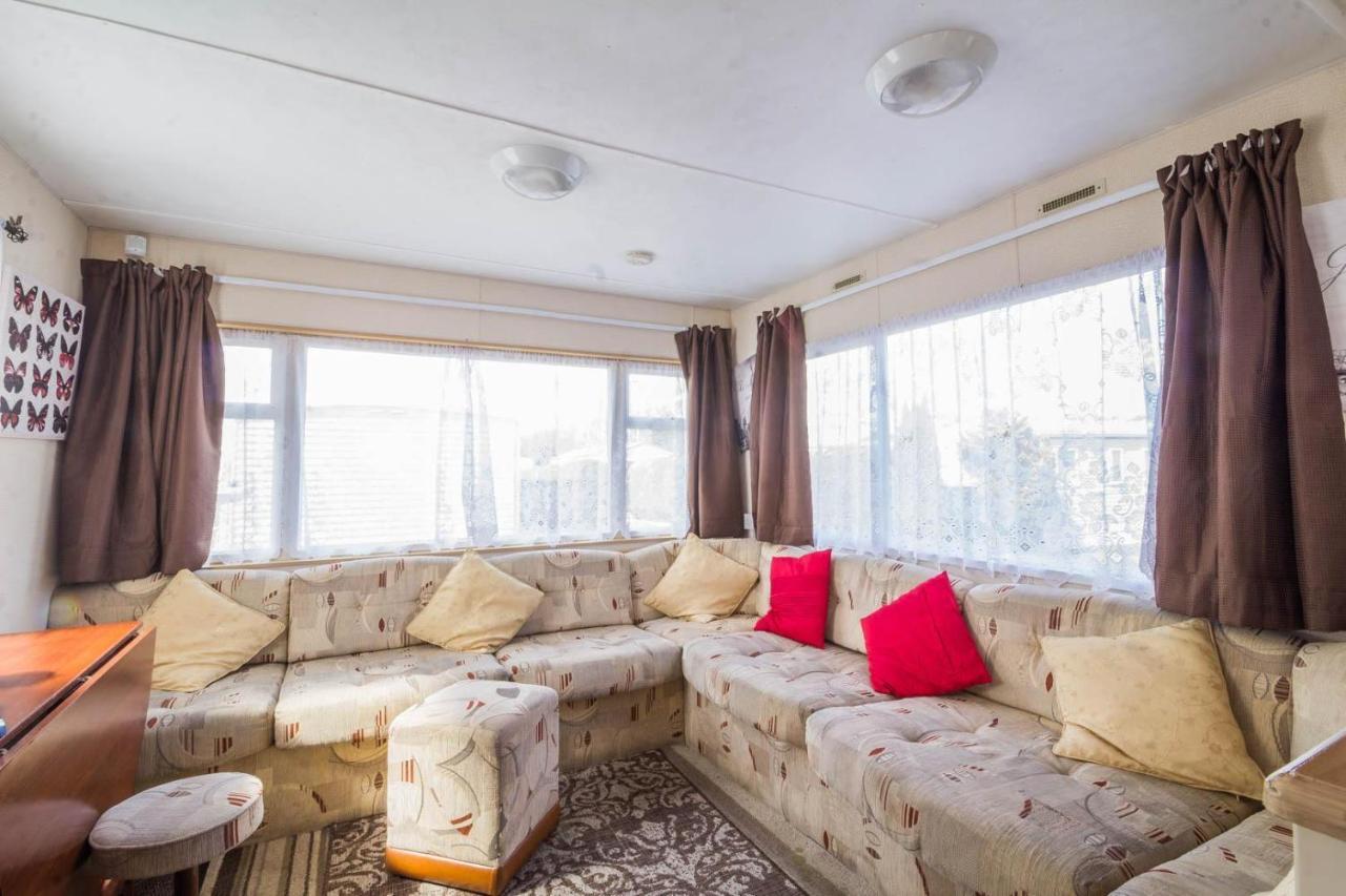 Great 8 Berth Caravan For Hire At Southview Holiday Park In Skegness Ref 33025E 外观 照片