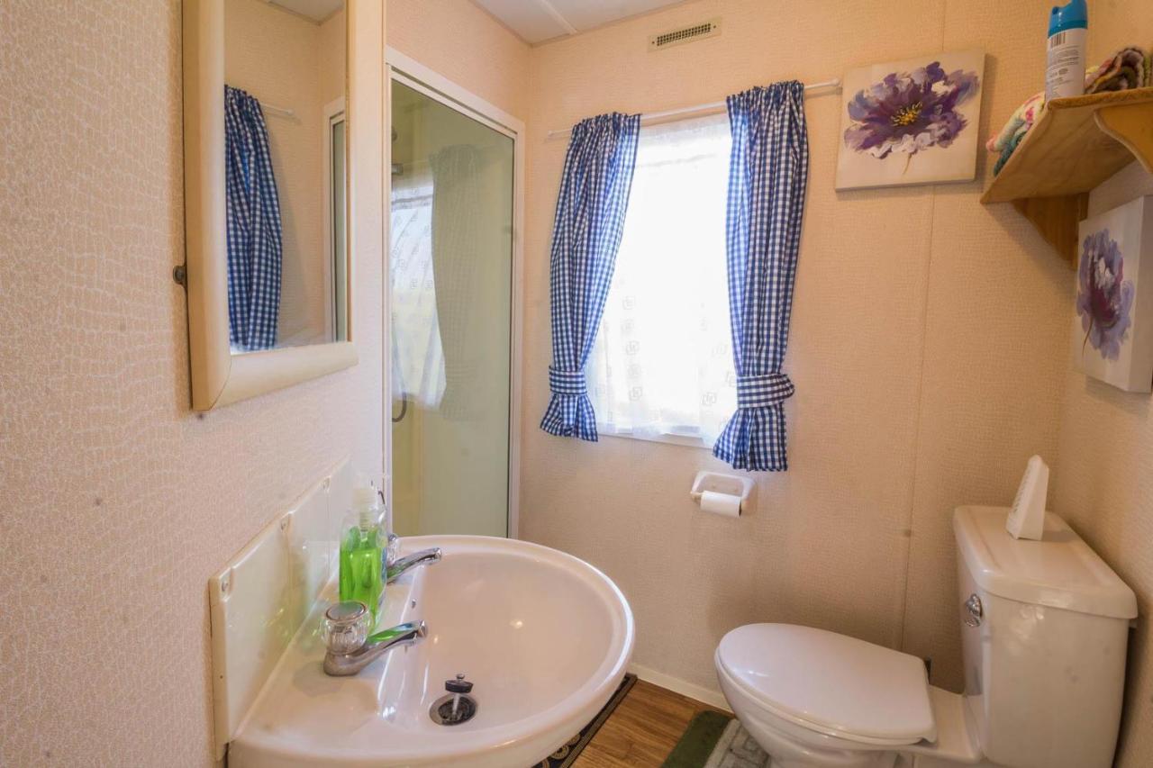 Great 8 Berth Caravan For Hire At Southview Holiday Park In Skegness Ref 33025E 外观 照片